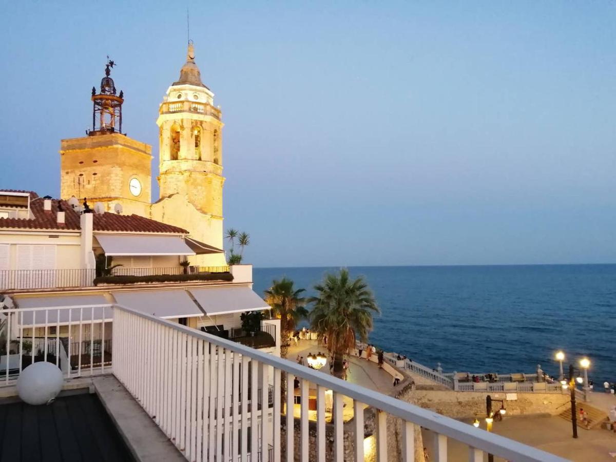 דירות סיטגס Atico Con Fantasticas Vistas Al Mar Y La Iglesia מראה חיצוני תמונה
